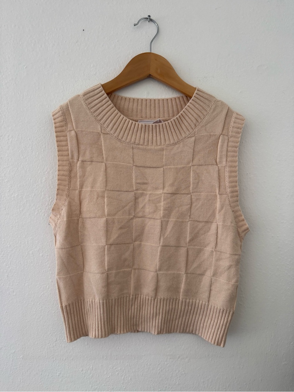 Sage Sleeveless Knit Vest in Light Beige